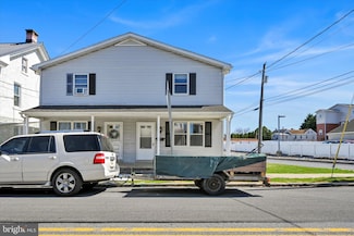 25 & 27 N Church St, Robesonia, PA 19551