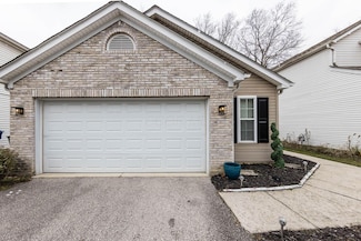 3008 Cumberland Woods Dr, Columbus, OH 43219