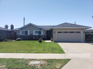 5 Pajaro Way, Salinas, CA 93901