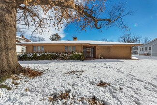 412 Harvey St, Halstead, KS 67056