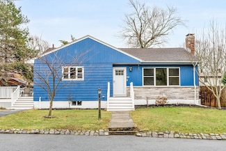60 Goshen Rd, Dedham, MA 02026