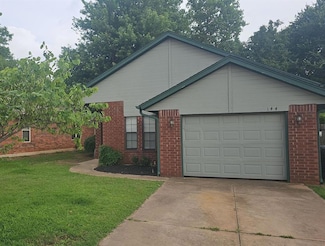 144 W 10th St, Edmond, OK 73003