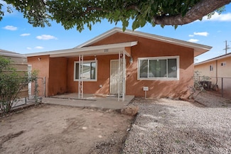 232 Shirley St NE, Albuquerque, NM 87123