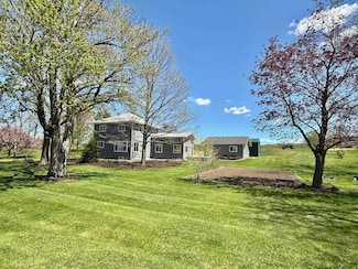 4528 N Coon Island Rd, Evansville, WI 53536