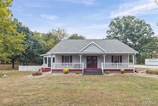 34686 Gun Club Rd, Brighton, IL 62012