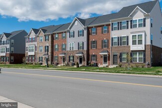 11416 Willow Green Cir, Manassas, VA 20109