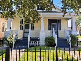 402 Sala Ave, Westwego, LA 70094
