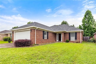 8382 Oak Pointe Ct, Mobile, AL 36695