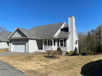 50 Carriage Ln Unit 9, Brunswick, ME 04011