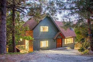 1076 Grass Valley Rd, Lake Arrowhead, CA 92352