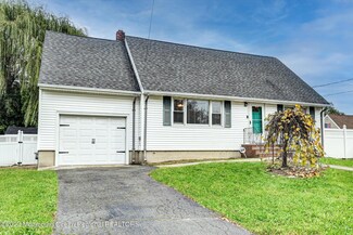 648 Hudson Ave, Port Monmouth, NJ 07758