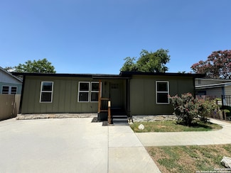 1735 W Hermine Blvd, San Antonio, TX 78201