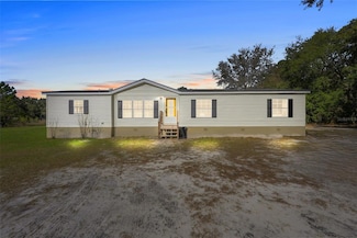 132 Willis Rd, Palatka, FL 32177