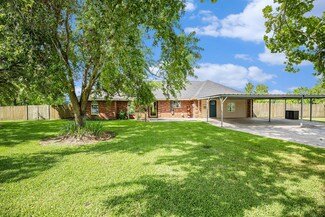 15919 Pine St, Santa Fe, TX 77517