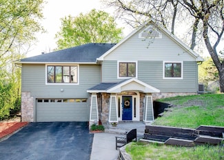 1070 Jefferson Ave, Saint Paul, MN 55105