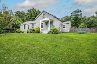 13 George St, Oxford, MA 01540