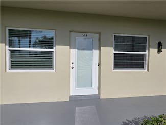25 Pine Arbor Ln Unit 104, Vero Beach, FL 32962
