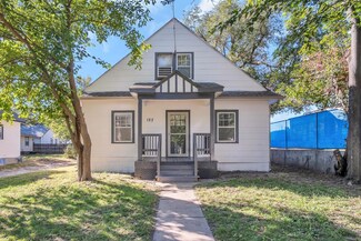 127 E 9th St, Newton, KS 67114
