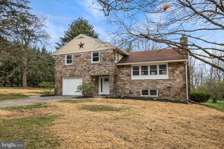 274 Walnuttown Rd, Fleetwood, PA 19522