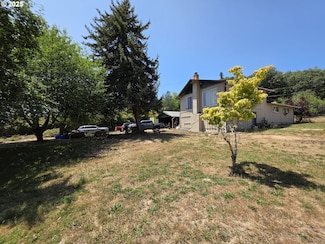176 Homestead Dr, Myrtle Creek, OR 97457