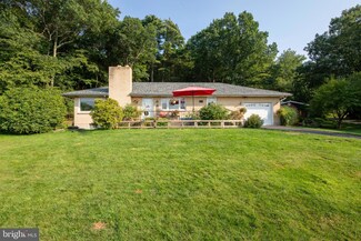325 Gilberts Hill Rd, Lehighton, PA 18235