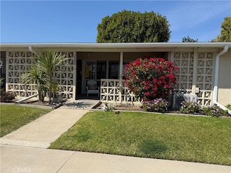1561 Interlachen Rd, Seal Beach, CA 90740