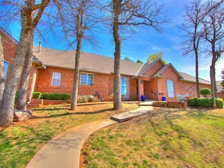 2404 Pawnee Crossing, Edmond, OK 73034
