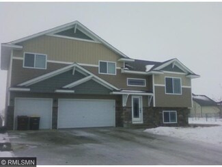 300 10th St SE, Freeport, MN 56331