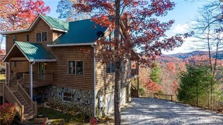 6496 Silversteen Rd, Lake Toxaway, NC 28747