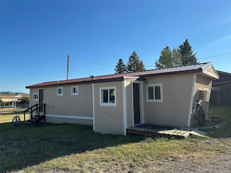 501 E Hampton St, White Sulphur Springs, MT 59645