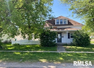 207 W Wilson St, New London, IA 52645