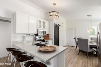 8835 W John Cabot Rd, Peoria, AZ 85382