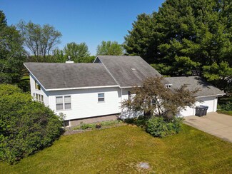 911 Fawn Ln, Port Edwards, WI 54469
