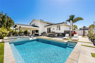 17252 Breda Ln, Huntington Beach, CA 92649