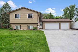 11469 Sumter Ave N, Champlin, MN 55316