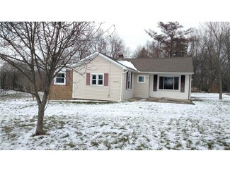 15045 Lawmont St, North Lawrence, OH 44666