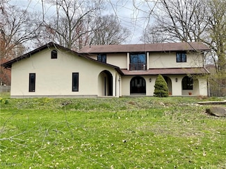 1995 Claus Rd, Vermilion, OH 44089