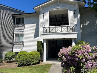 15415 35th Ave W Unit E103, Lynnwood, WA 98087