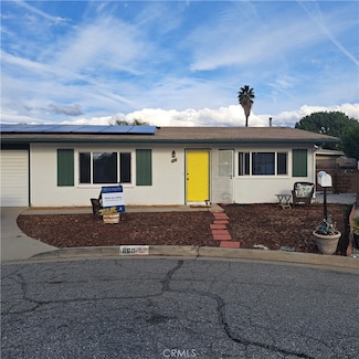 860 S Alessandro St, Hemet, CA 92543