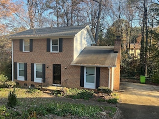 5912 Pine Tree Ct, Raleigh, NC 27609