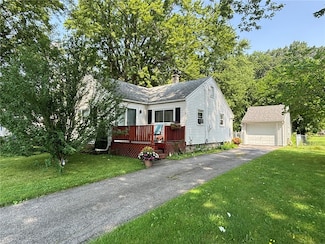 26 Chestnut Ridge Rd, Rochester, NY 14624