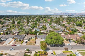3357 Lindenoaks Dr, San Jose, CA 95117