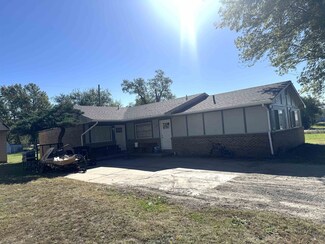 810 Money St, Augusta, KS 67010
