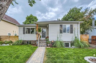 2933 S Logan St, Englewood, CO 80113