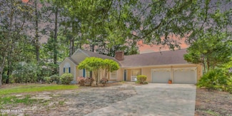 320 Embassy Cir, Wilmington, NC 28412