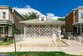1215 Decatur St, Camden, NJ 08104