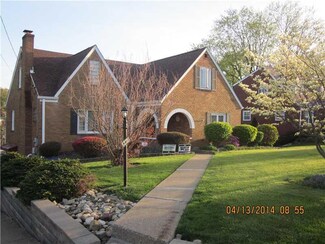 3413 Pinewood Dr, Homestead, PA 15120