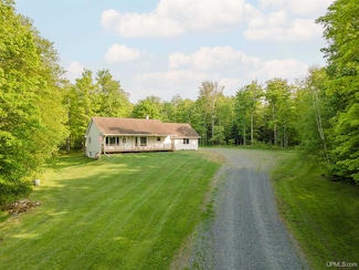 12826 Section 16 Rd, Watton, MI 49970