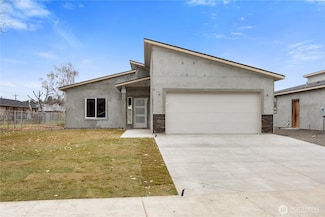 515 S Dorsing St, Moses Lake, WA 98837
