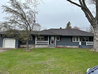 332 Pleasant Ave, Ellsworth, WI 54011